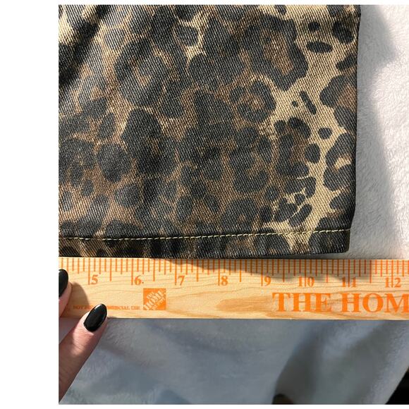 Leopard Print Pants Women’s XL High Waist Tapered Leg Animal Print Casual Jeans - Picture 8 of 9